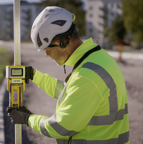 Z-FIX måleinstrument med laser.